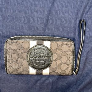 Coach large phone wallet. Good condition